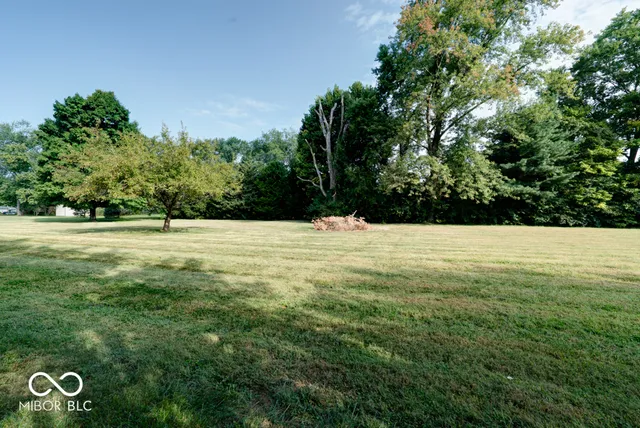 $178,000 | 8112 Glenwillow Lane, Unit 102, Indianapolis, IN 46278