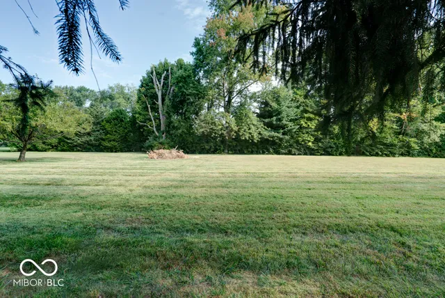 $178,000 | 8112 Glenwillow Lane, Unit 102, Indianapolis, IN 46278