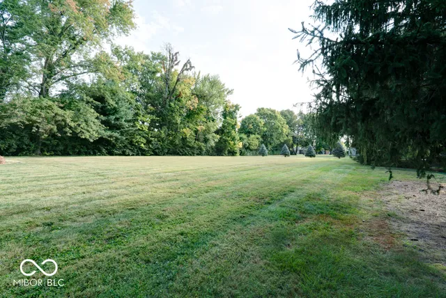 $178,000 | 8112 Glenwillow Lane, Unit 102, Indianapolis, IN 46278