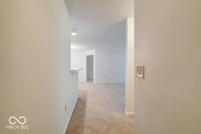 $178,000 | 8112 Glenwillow Lane, Unit 102, Indianapolis, IN 46278