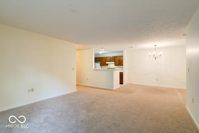 $178,000 | 8112 Glenwillow Lane, Unit 102, Indianapolis, IN 46278