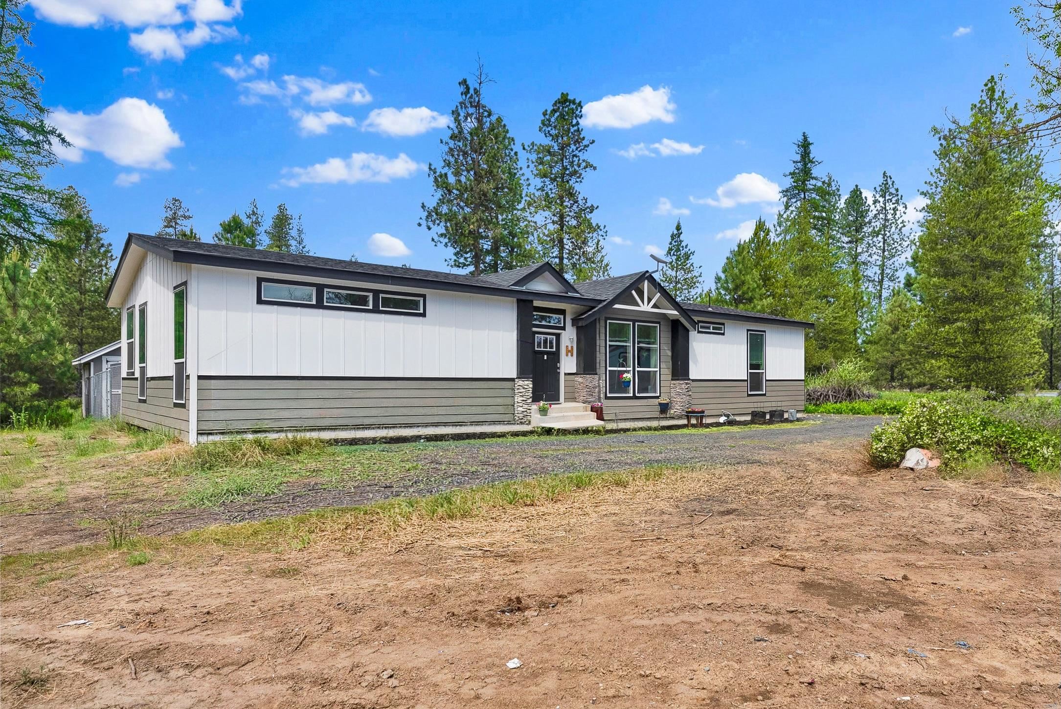 28995 North Hardesty Road Chattaroy, WA 99003 - Photo 3 of 46