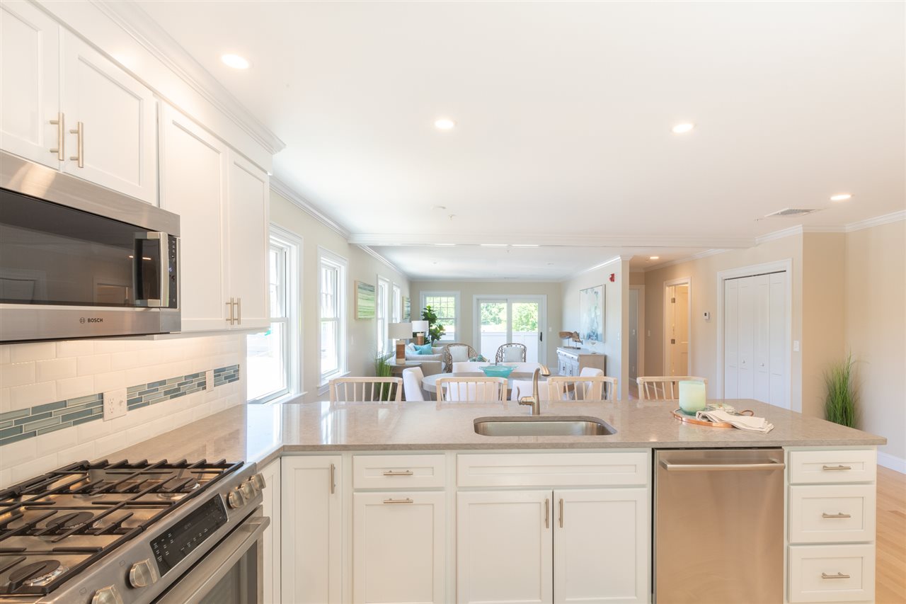 42 State Road, Unit 205 Kittery, ME 03904 - Photo 5 of 31 Gallery Image 5