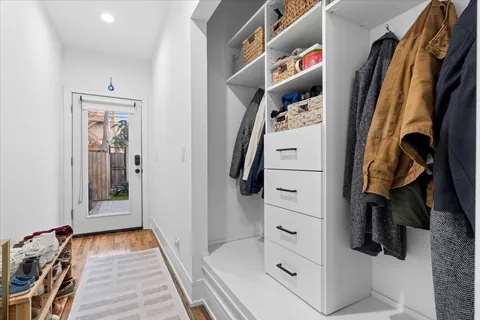 a view of walk in closet