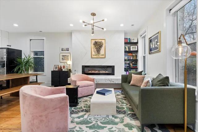 $849,900 | 1449 North Maplewood Avenue, Chicago, IL 60622