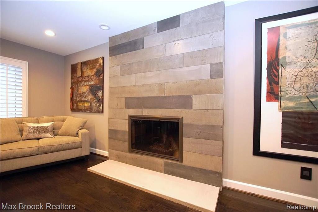 35145 Old Timber Road Farmington Hills, MI 48331 - Photo 28 of 48