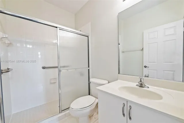 $8,000 | 15275 Southwest 38th Street, Unit 15275, Davie, FL 33331