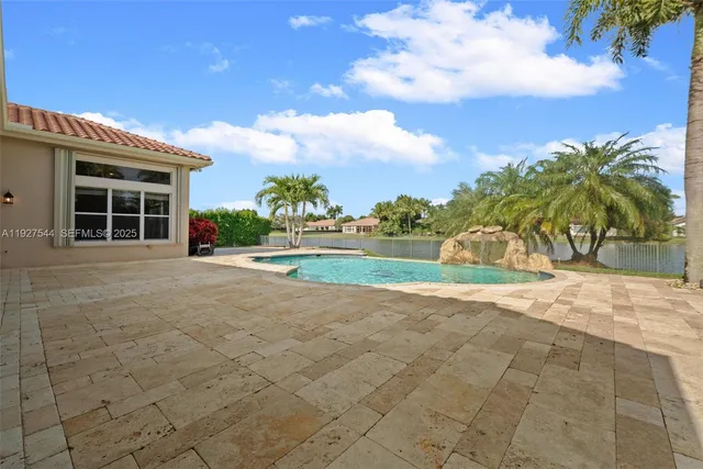 $8,000 | 15275 Southwest 38th Street, Unit 15275, Davie, FL 33331