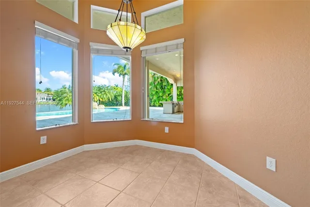 $8,000 | 15275 Southwest 38th Street, Unit 15275, Davie, FL 33331