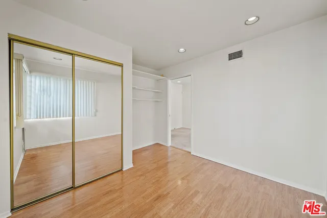 $7,500 | 1453 South Durango Avenue, Los Angeles, CA 90035