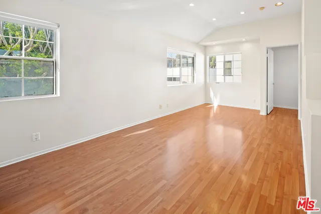 $7,500 | 1453 South Durango Avenue, Los Angeles, CA 90035