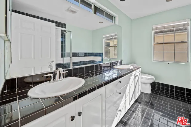 $7,500 | 1453 South Durango Avenue, Los Angeles, CA 90035