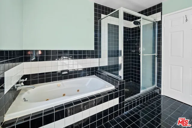 $7,500 | 1453 South Durango Avenue, Los Angeles, CA 90035