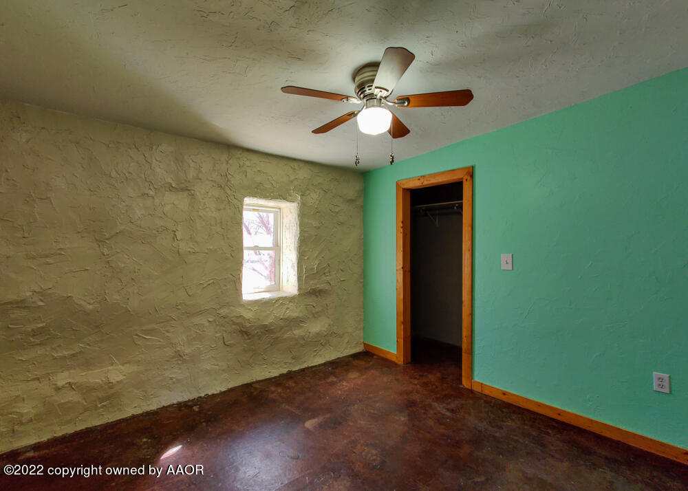 644 Cherokee Road Fritch, TX 79036 - Photo 29 of 40 3rd Bedroom View 3