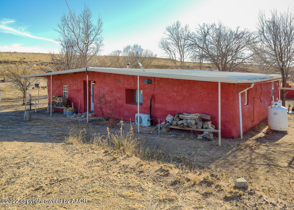 644 Cherokee Road Fritch, TX 79036 - Photo 31 of 40 Back View