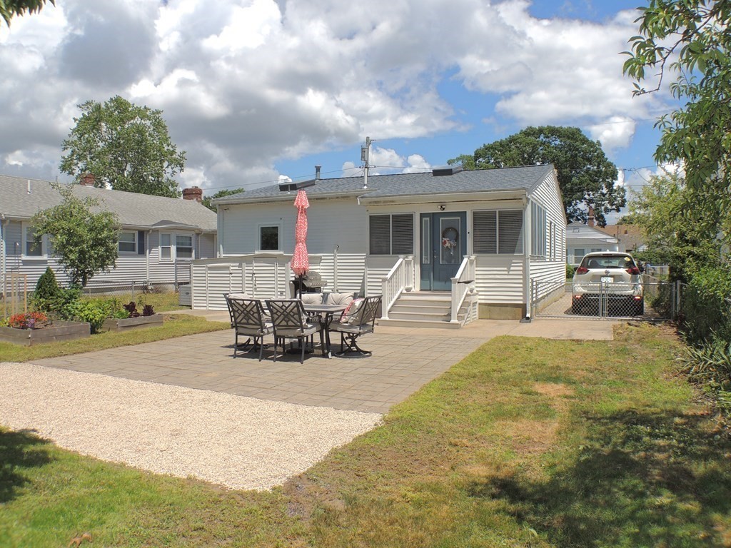 35 Bayview Street Wareham, MA 02571 - Photo 1 of 23