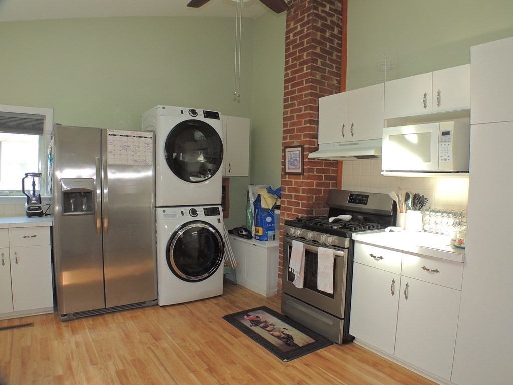 35 Bayview Street Wareham, MA 02571 - Photo 6 of 23