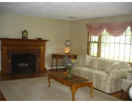 10 Springdale Road Lexington, MA 02421 - Photo 2 of 11