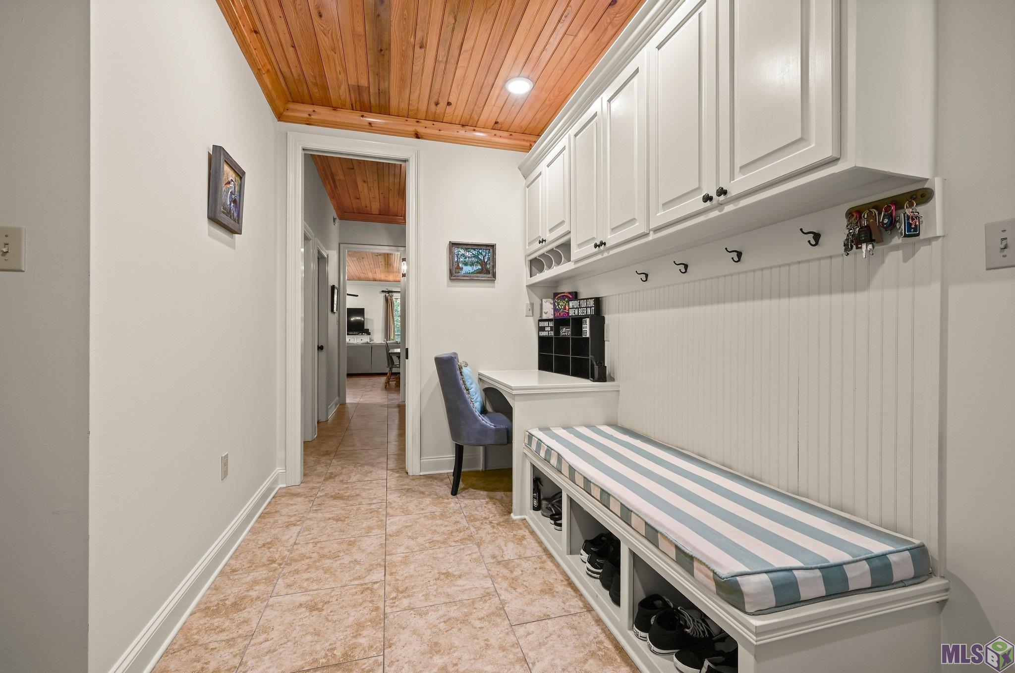 12347 Oak Fields Drive Geismar, LA 70734 - Photo 24 of 36 Mud Room off Side Door