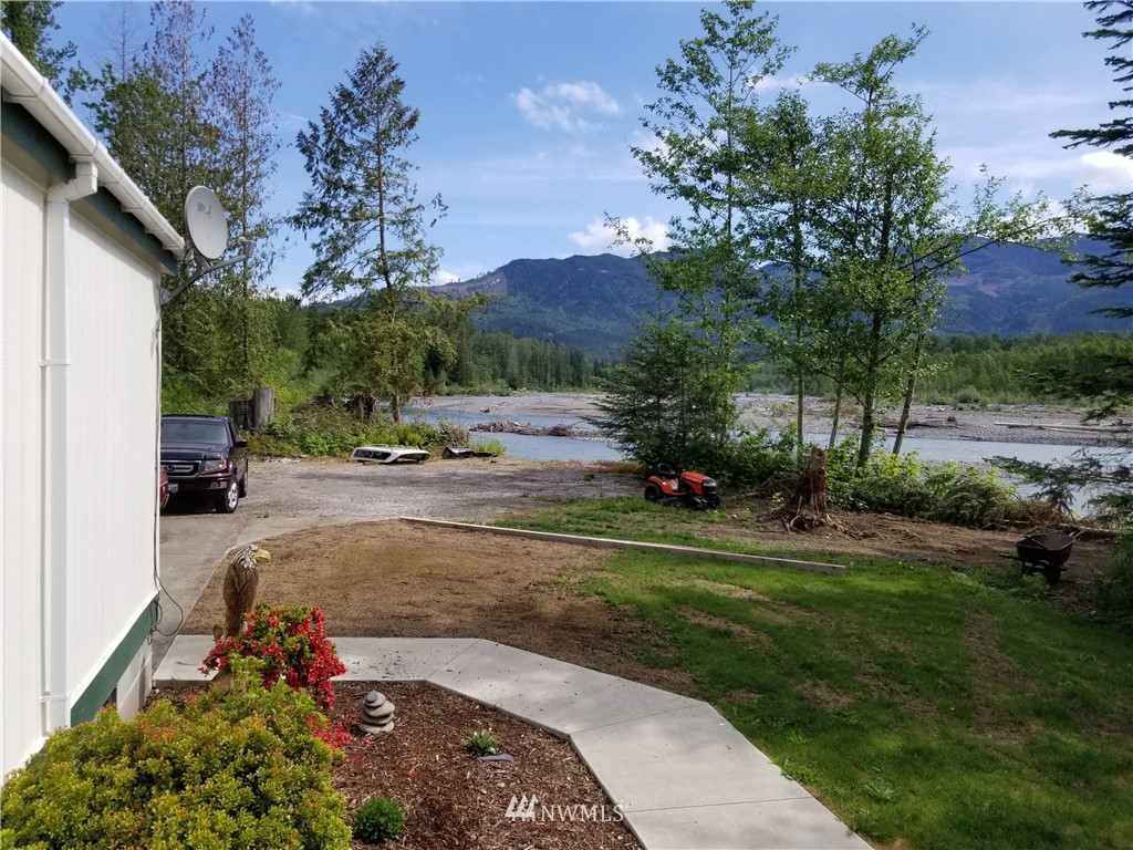 5800 Truck Road Deming, WA 98244 - Photo 4 of 17