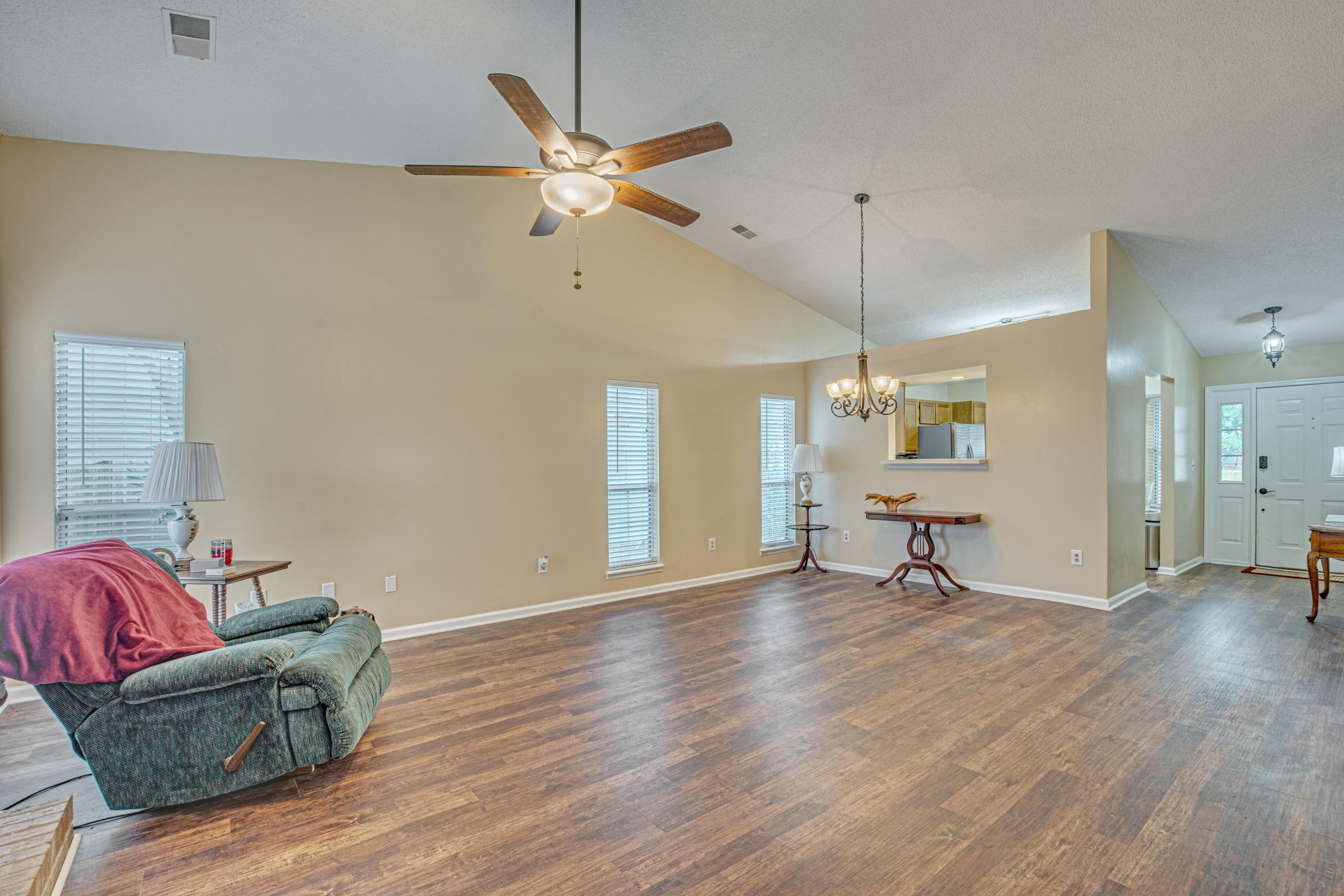 267 Two Hitch Road Goose Creek, SC 29445 - Photo 5 of 28 23