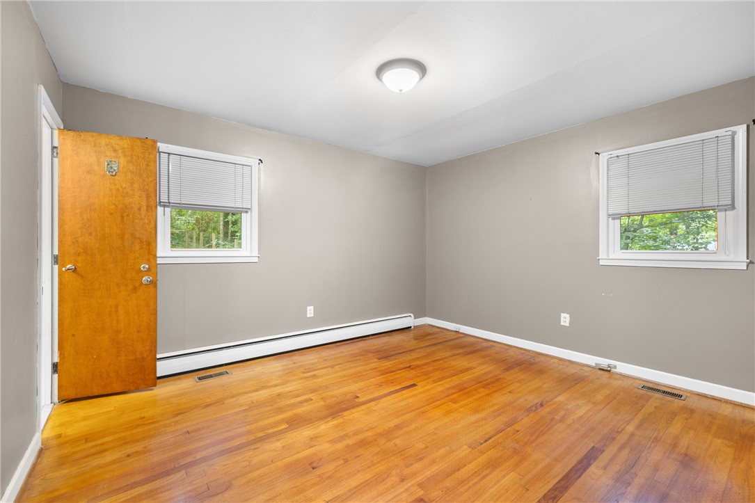 406 Rock Creek Road Clemson, SC 29631 - Photo 12 of 29 Primary bedroom