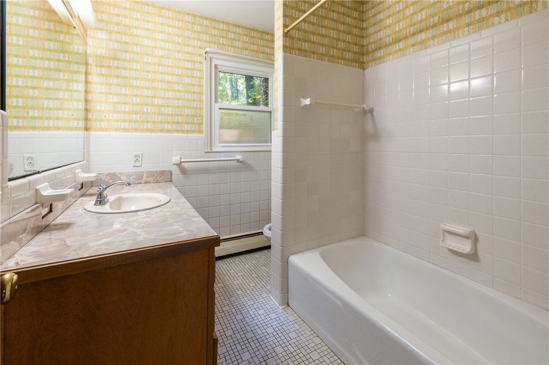 406 Rock Creek Road Clemson, SC 29631 - Photo 17 of 29 2nd bathroom