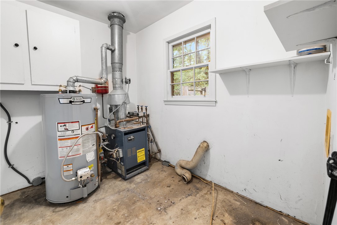 406 Rock Creek Road Clemson, SC 29631 - Photo 20 of 29 Laundry/mud room