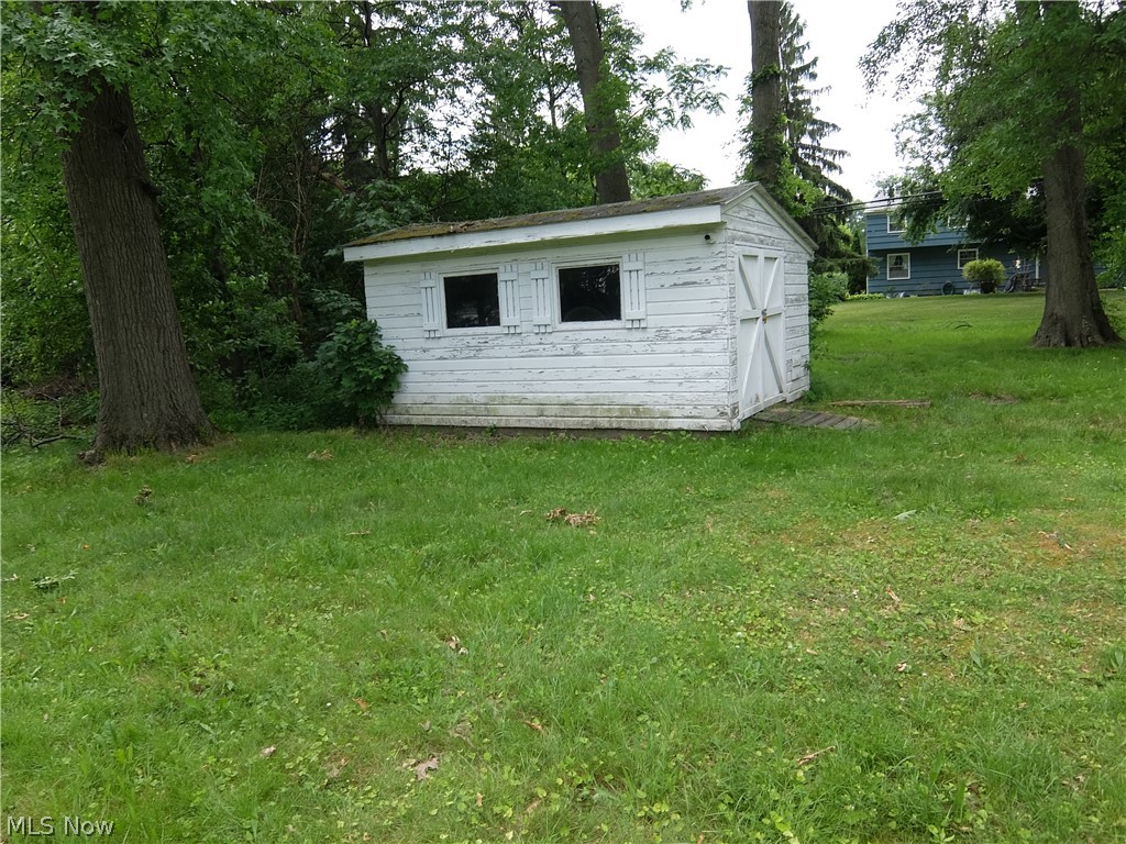 4022 Devon Street Southeast Warren, OH 44484 - Photo 13 of 17 shed