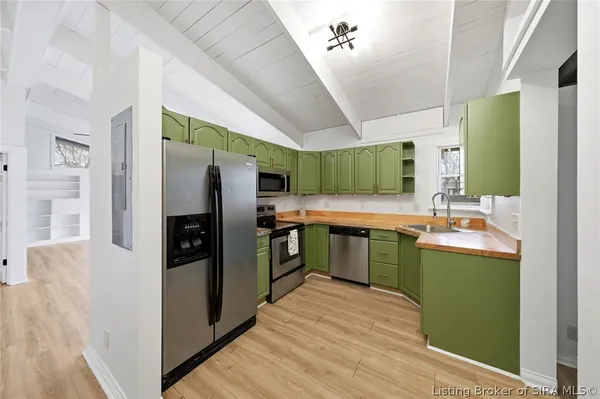 $199,500 | 1019 Allison Lane, Jeffersonville, IN 47130