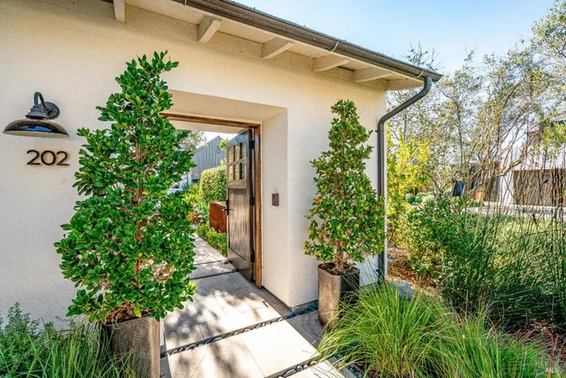 $4,150,000 | 110 Vintners Court, Napa, CA 94559