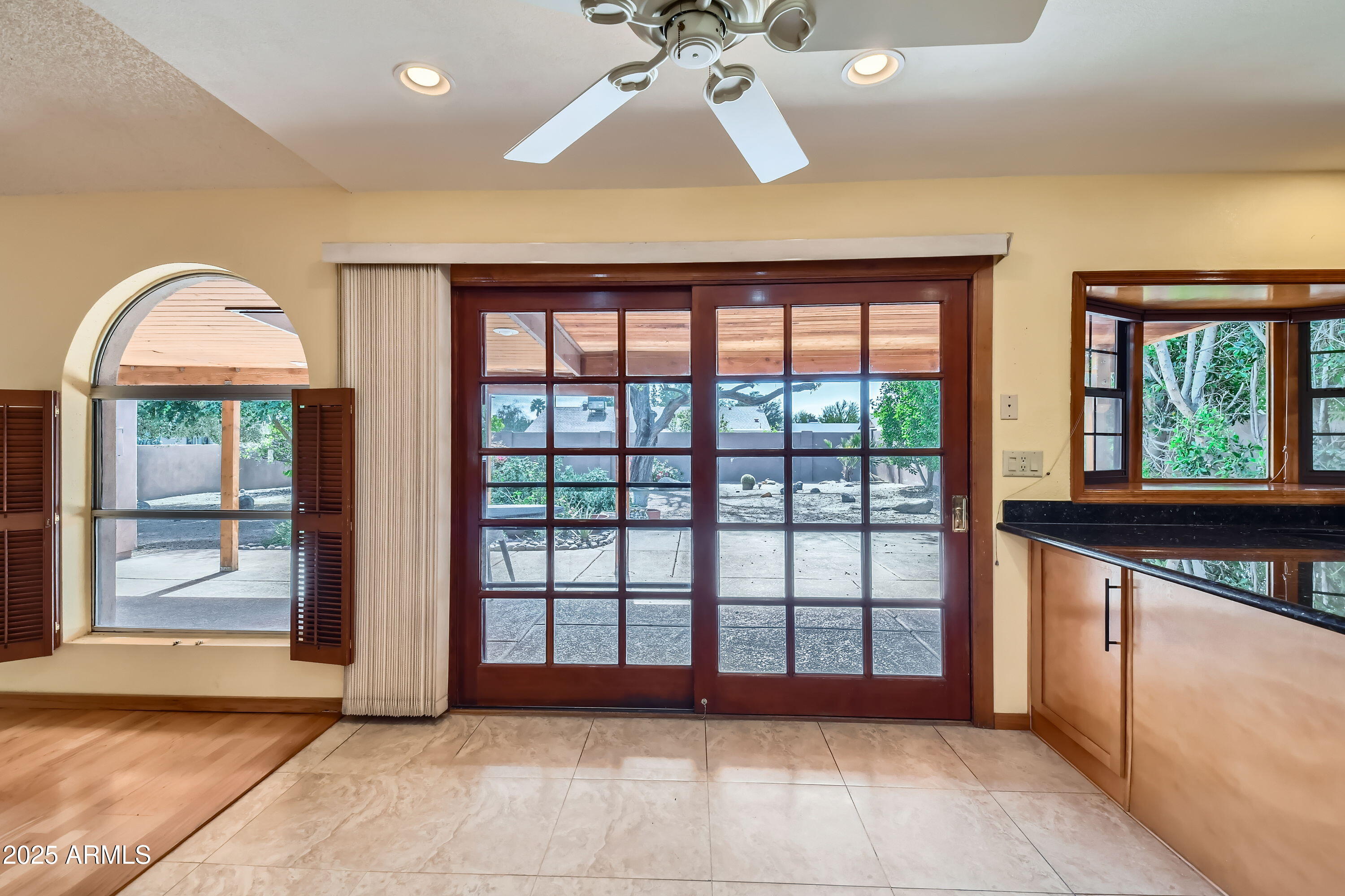 6115 East Spring Road Scottsdale, AZ 85254 - Photo 11 of 29 a view of an entryway