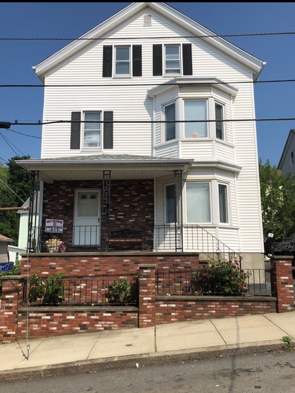 384 Mulberry Street Fall River, MA 02721 - Photo 1 of 10 Gallery Image 1