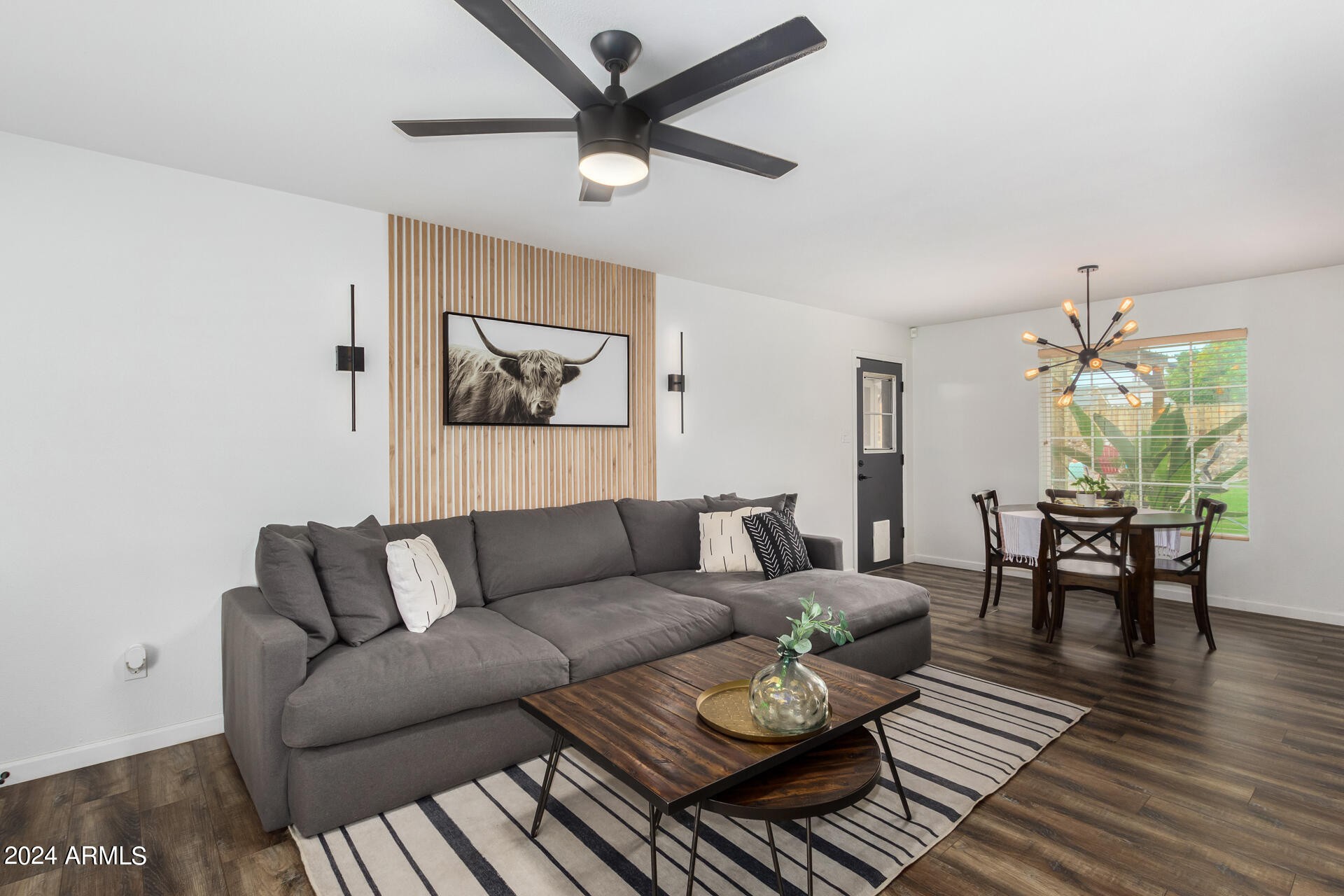 426 East Griswold Road Phoenix, AZ 85020 - Photo 4 of 30 08 - Griswold