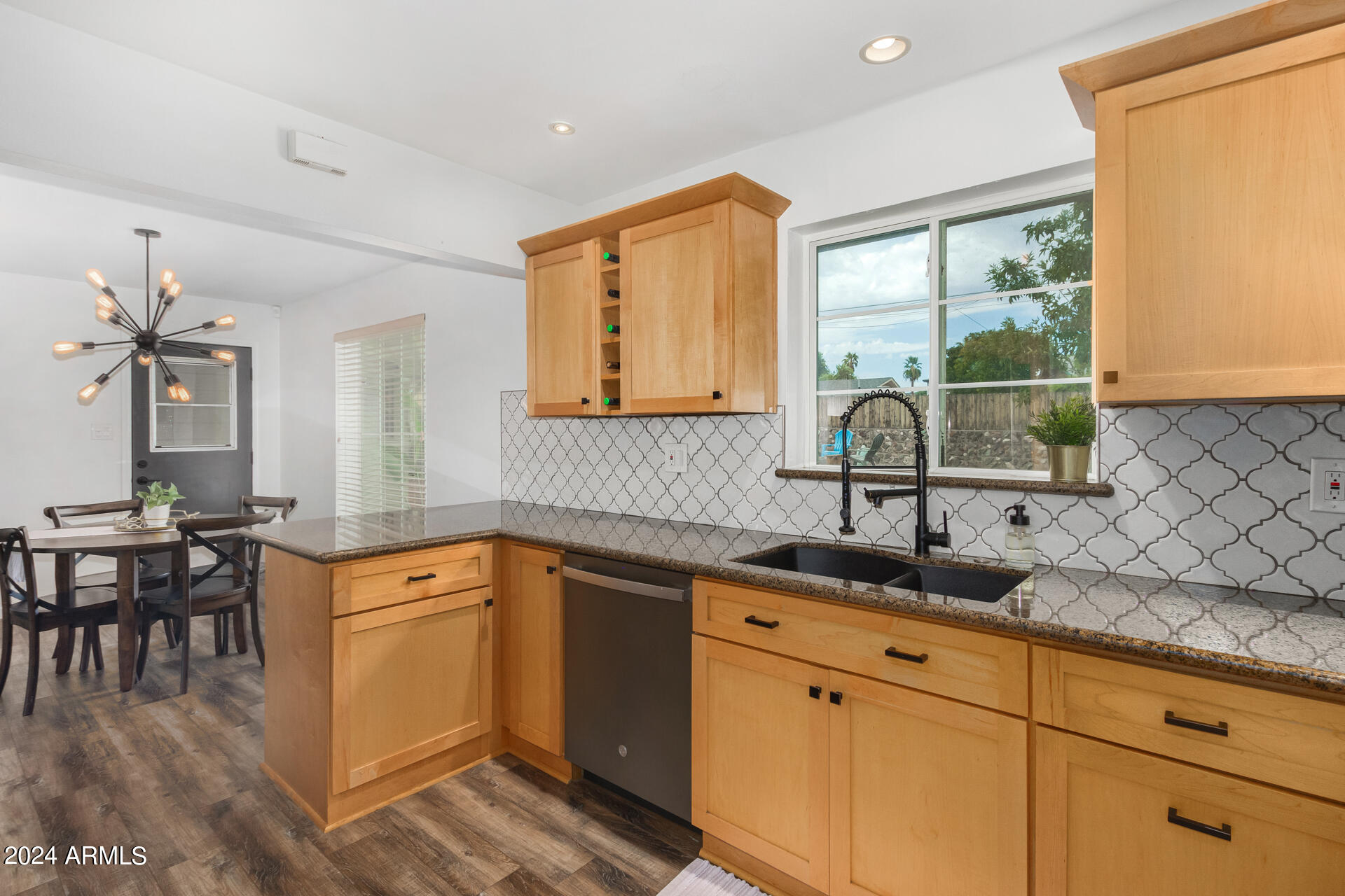 426 East Griswold Road Phoenix, AZ 85020 - Photo 10 of 30 18 - Griswold