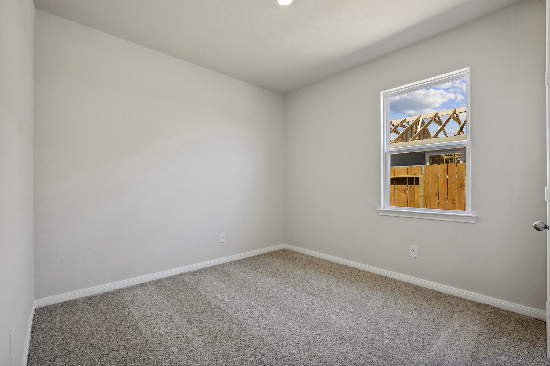 10366 Red Cardinal Drive Cleveland, TX 77328 - Photo 15 of 21 an empty room with window