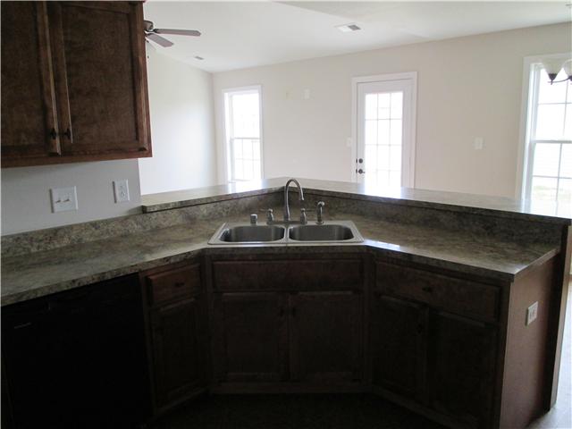 97 Kentucky Ridge Oak Grove, KY 42262 - Photo 7 of 16 Gallery Image 7