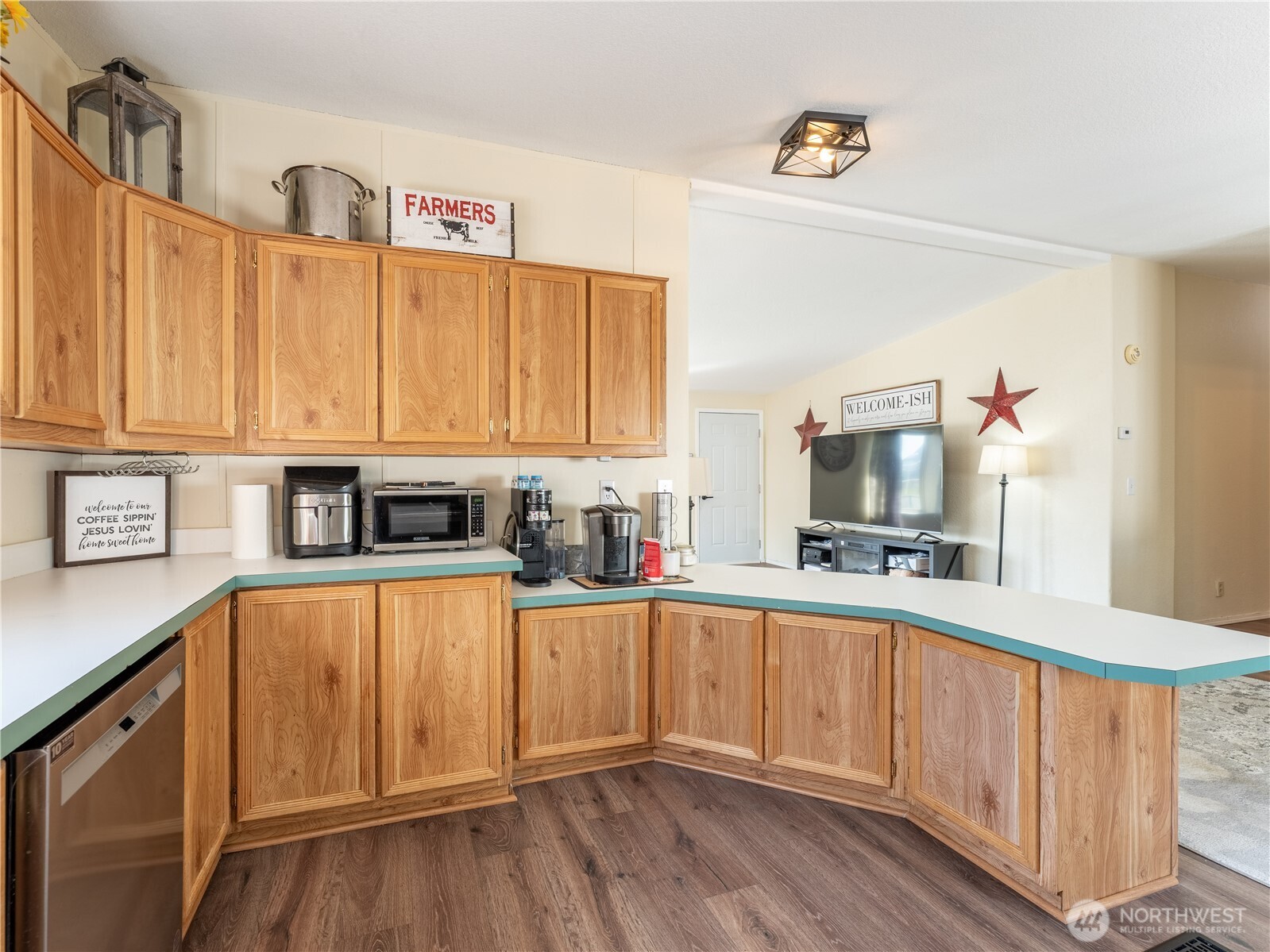 105 3rd Street Southwest Rock Island, WA 98850 - Photo 12 of 39