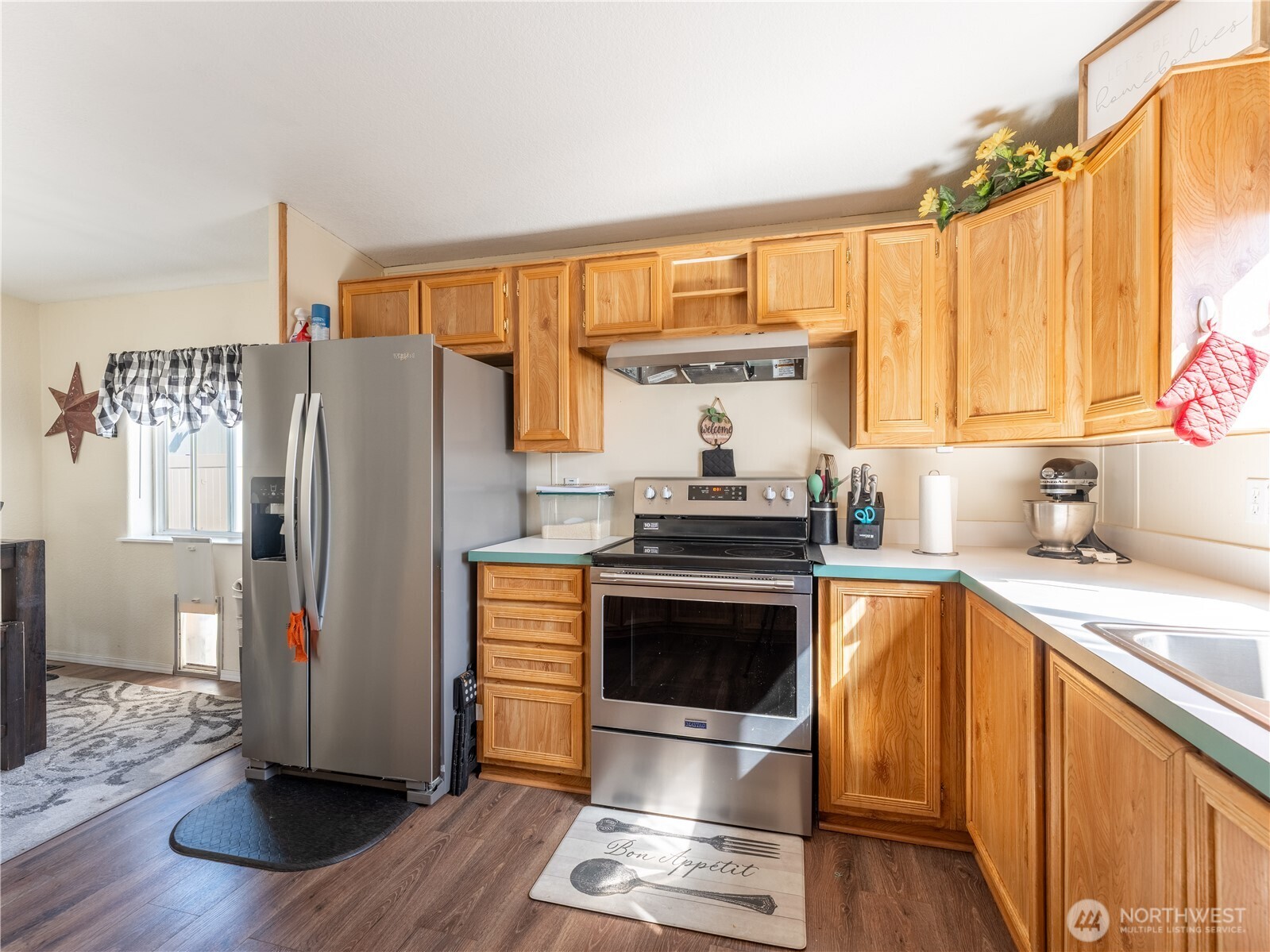 105 3rd Street Southwest Rock Island, WA 98850 - Photo 10 of 39