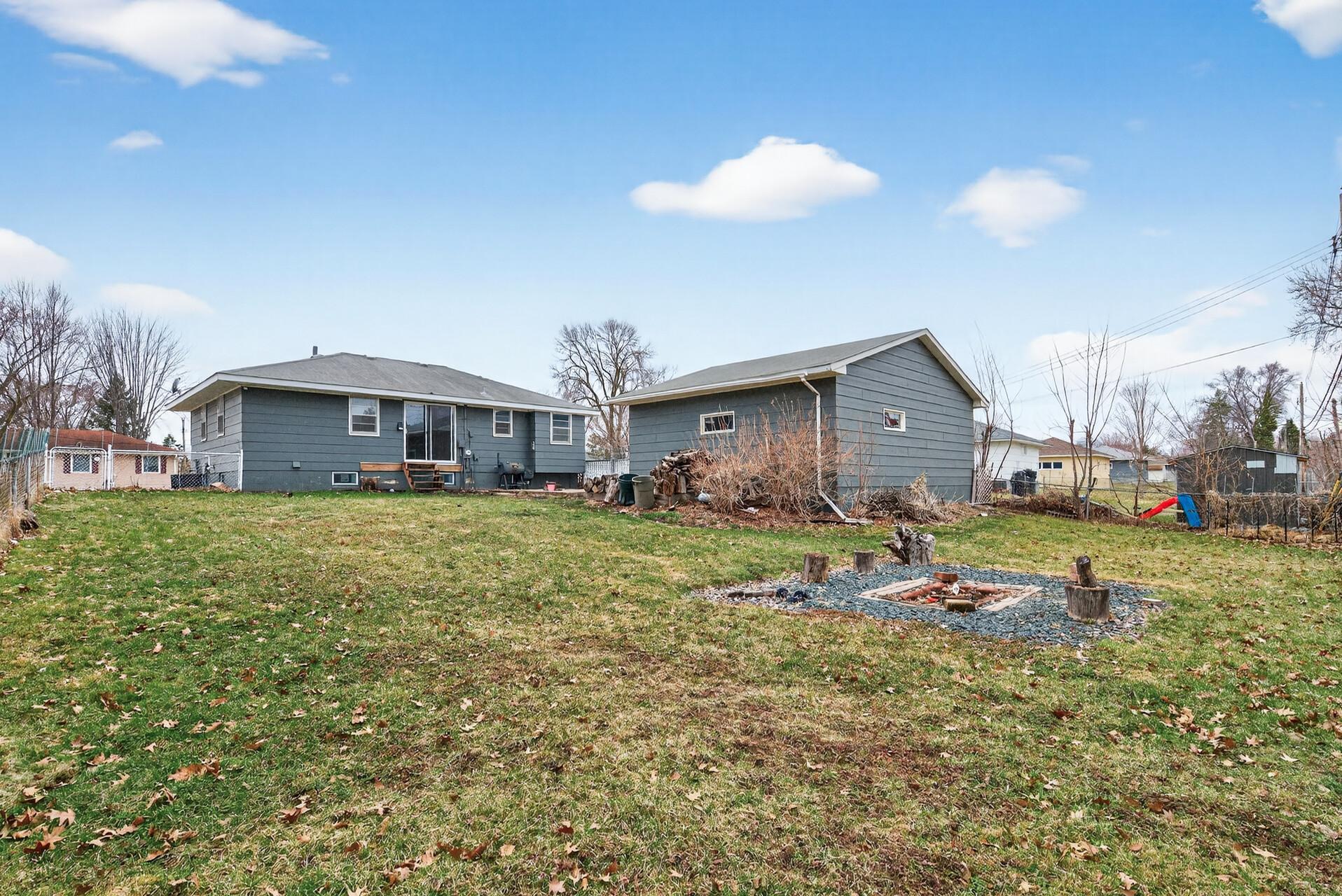 6330 Perry Avenue North Brooklyn Center, MN 55429 - Photo 17 of 20