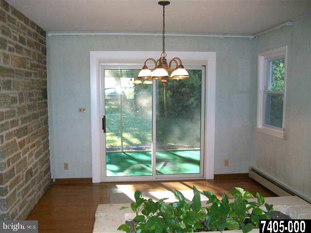899 Racetrack Road Abbottstown, PA 17301 - Photo 4 of 14 Gallery Image 4