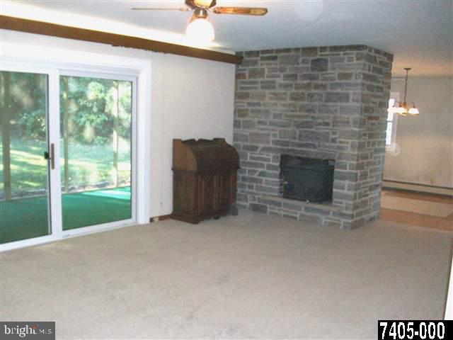 899 Racetrack Road Abbottstown, PA 17301 - Photo 5 of 14 Gallery Image 5