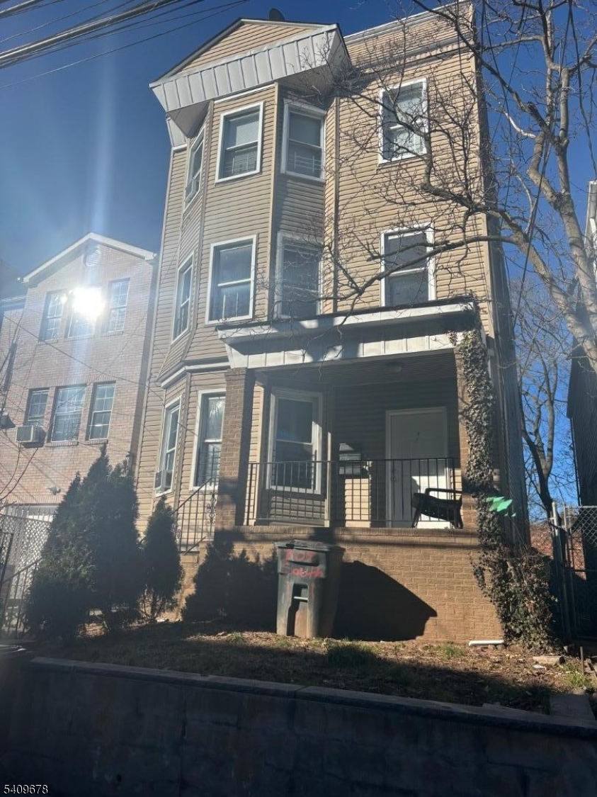 309 South 11th Street, Unit 2 Newark, NJ 07103 - Photo 2 of 13 a view of building with windows