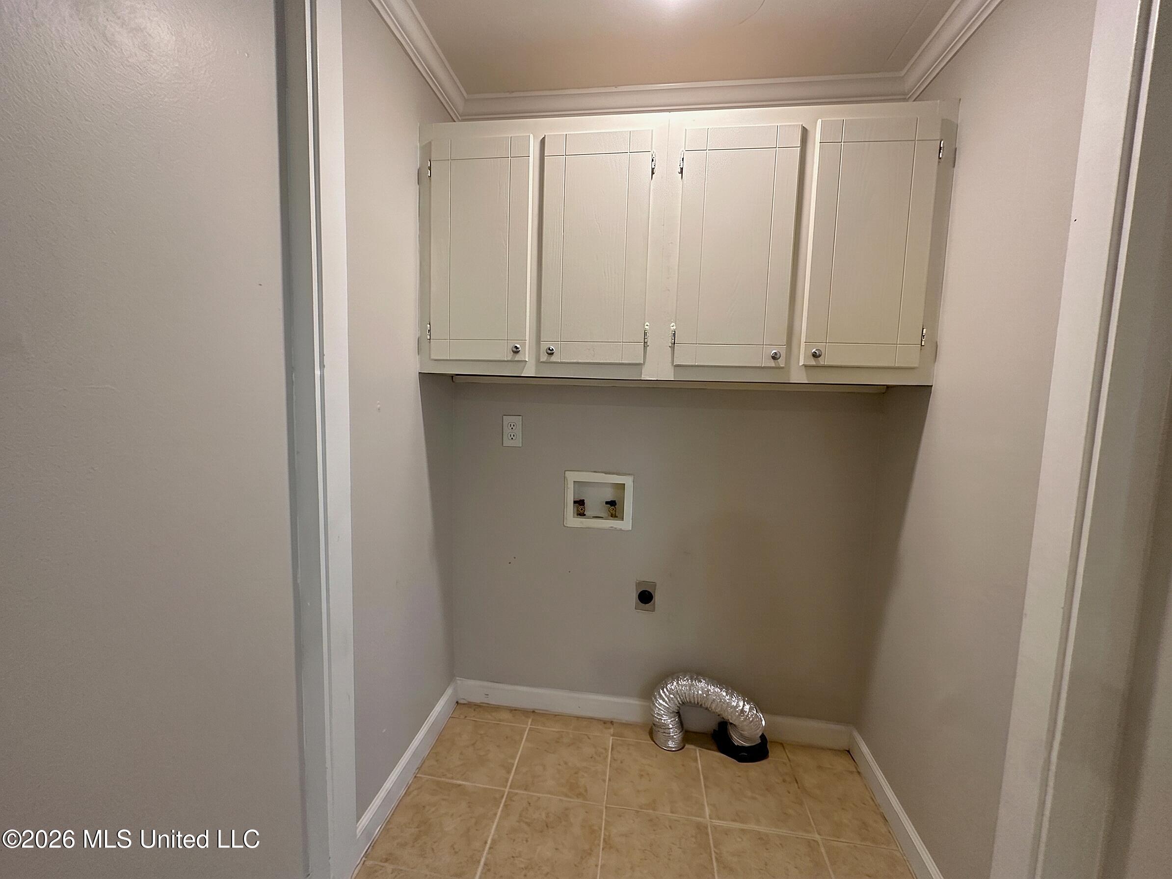 455 South Wheatley Street Ridgeland, MS 39157 - Photo 10 of 15 (Laundry Room)