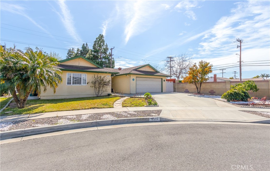 6502 Melbourne Drive, Huntington Beach, CA 92647 | Compass