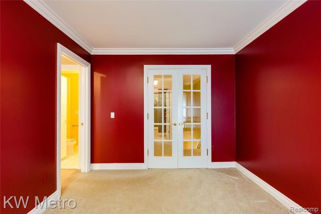 619 Oakbrook West, Unit 619 Rochester, MI 48307 - Photo 10 of 23 619 Oakbrook Drive W Bldg 3-large-010-15-Office-1500x1000-72dpi.jpg