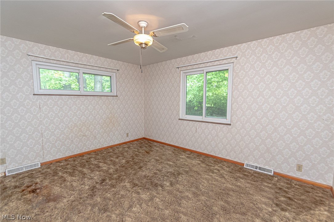 6142 Engle Road Brook Park, OH 44142 - Photo 13 of 23 Gallery Image 13