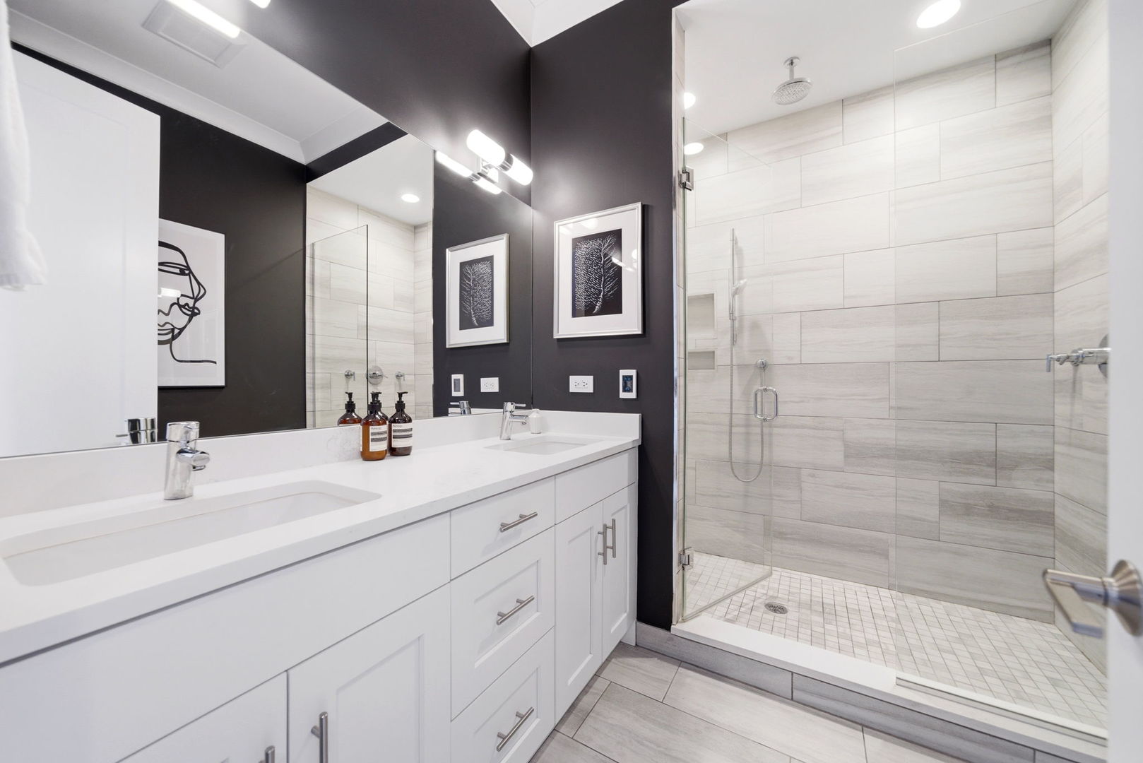 1470 West Winona Street, Unit 102 Chicago, IL 60640 - Photo 15 of 29