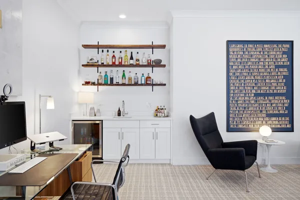 $925,000 | 1470 West Winona Street, Unit 102, Chicago, IL 60640