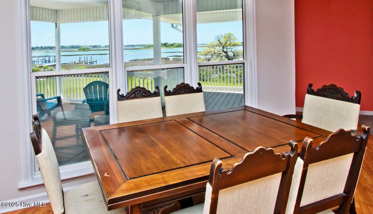 174 Jones Street Cedar Point, NC 28584 - Photo 14 of 52 Dining Area
